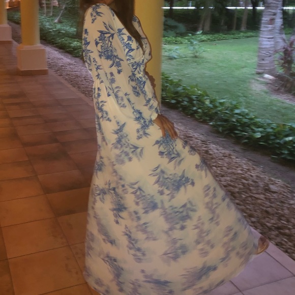 Dress! - Picture 2 of 3